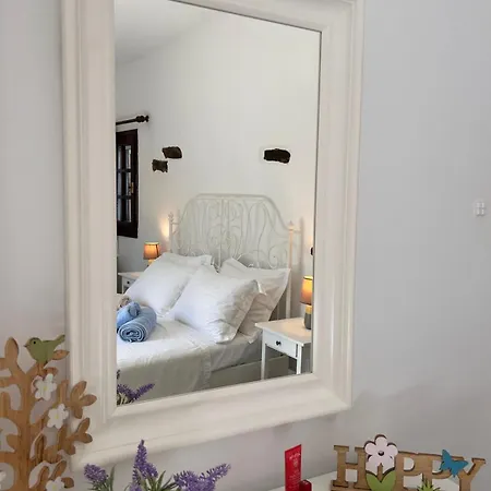 Grandpa Simos' Traditional Ferienhaus