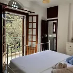 Grandpa Simos' Traditional Holiday home